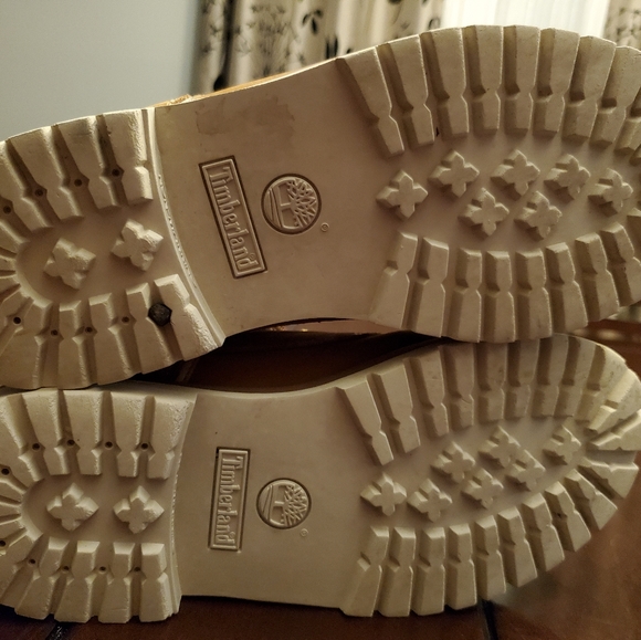Boys timberlands size 7 - Picture 2 of 6